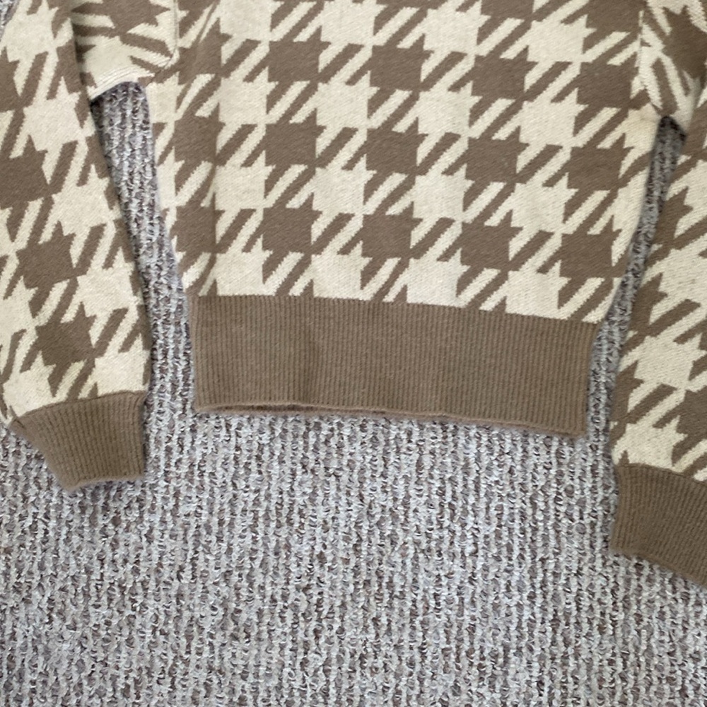 Oak & Fort Cropped Sweater, Oversized Houndstooth Pattern, Ribbed Hem/Cuffs, XS - Picture 5 of 10